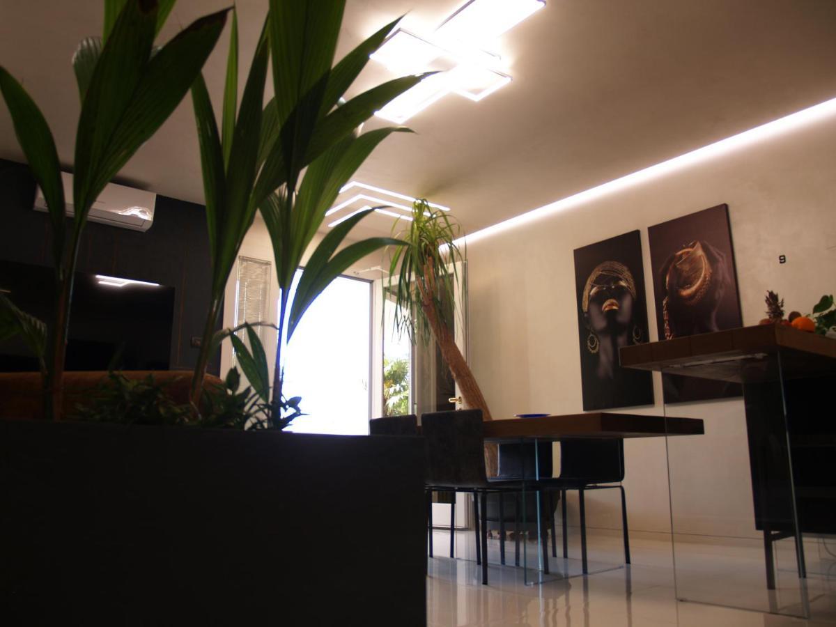 Casa Zaccolo - Adults Only Apartment Lignano Sabbiadoro Bagian luar foto
