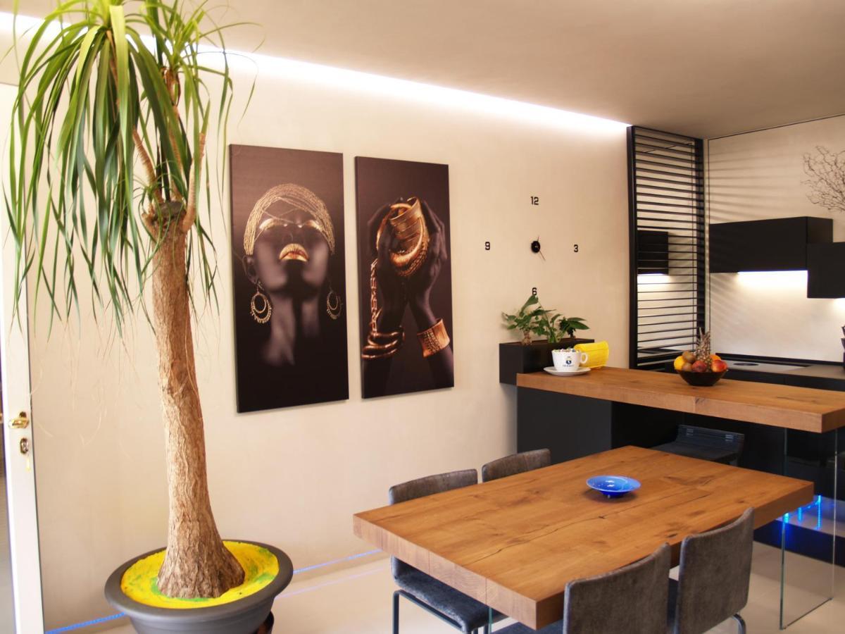 Casa Zaccolo - Adults Only Apartment Lignano Sabbiadoro Bagian luar foto